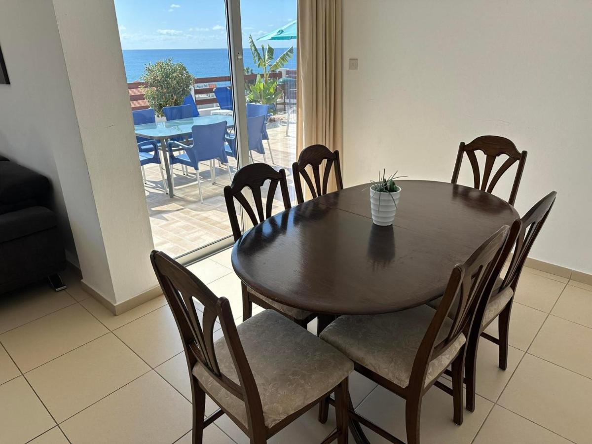 Villa Aqua Sunrise 1Km From Beach With Sea Views Coral Bay Exterior foto